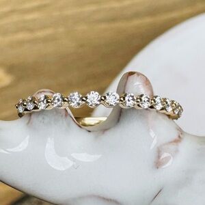 14KYG Moissanite Bubble Prong Ring Band